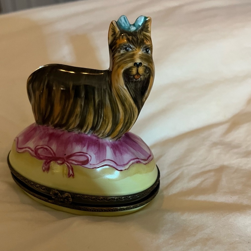 vintage chanille Limoges trinket box yorkshire terrier made in france
